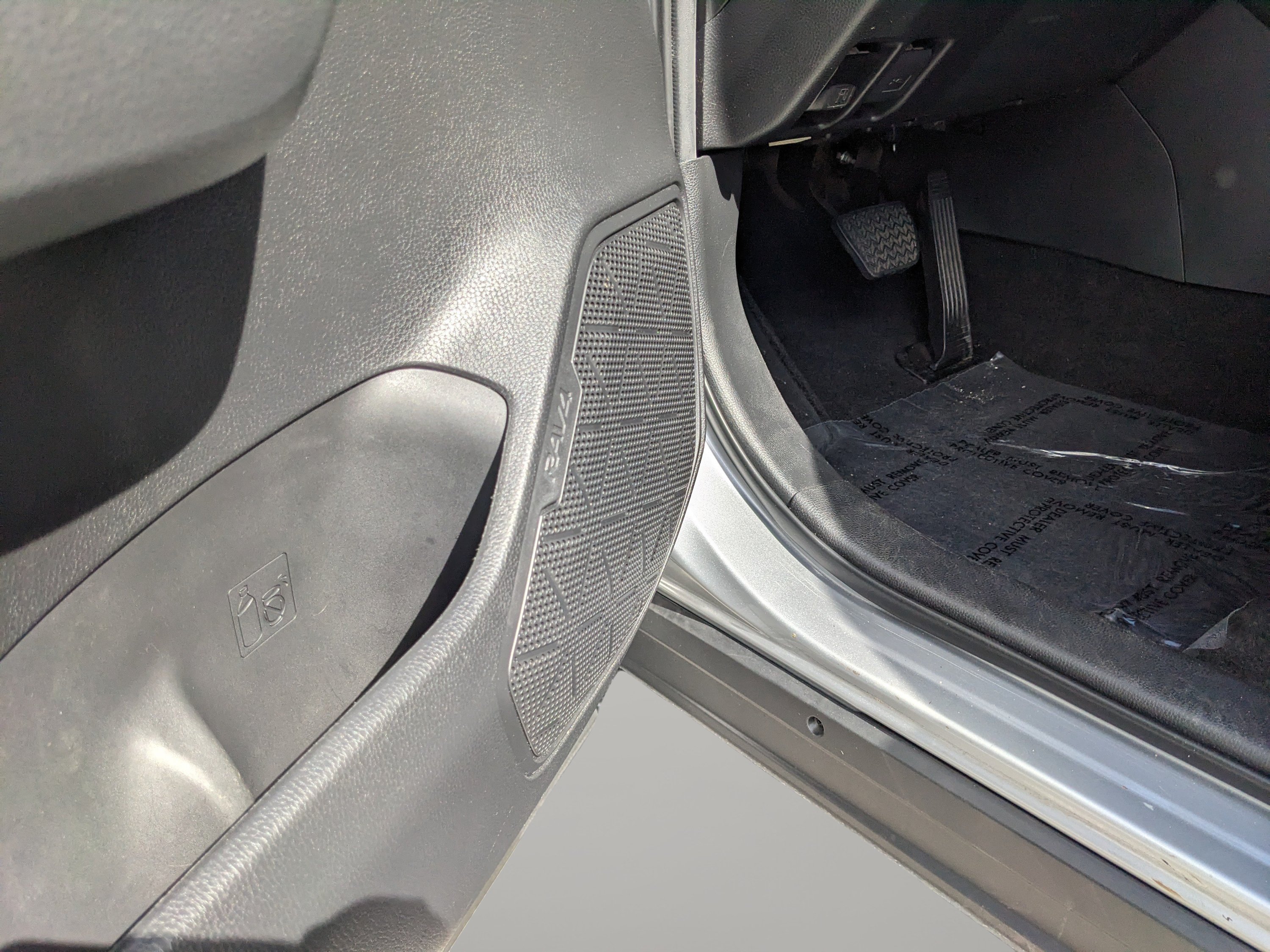 Used 2022 Toyota RAV4 XLE FWD image 20