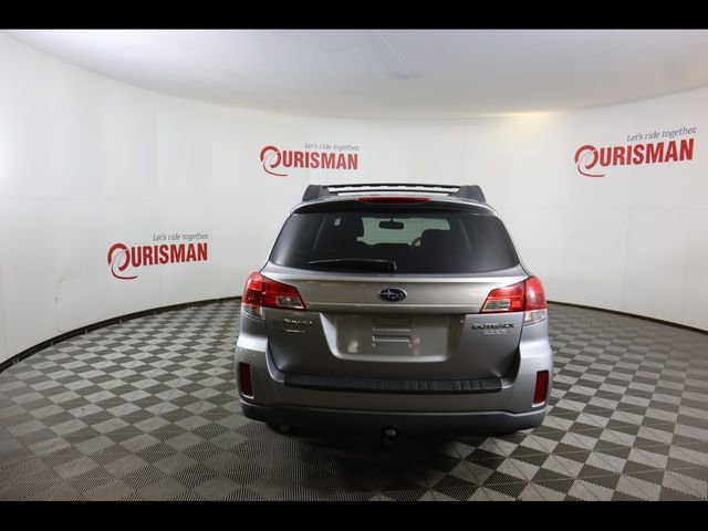 Used 2010 Subaru Outback 2.5i Limited image 6
