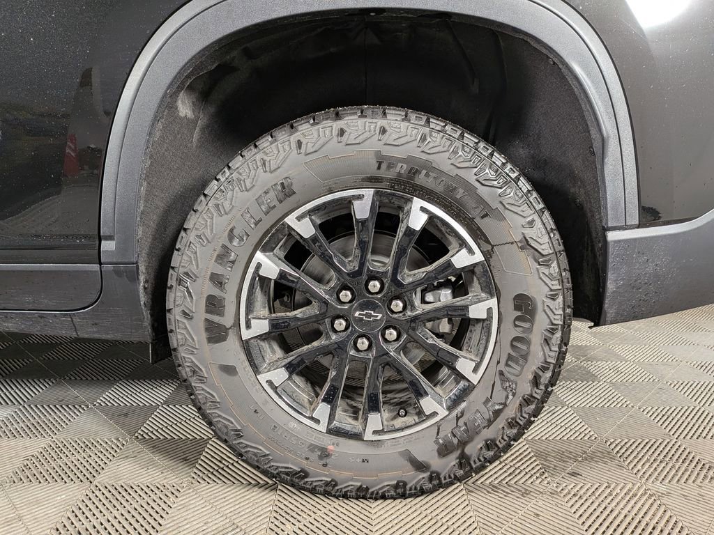 New 2026 Chevrolet Traverse Z71 w/ Driver Confidence Package image 13