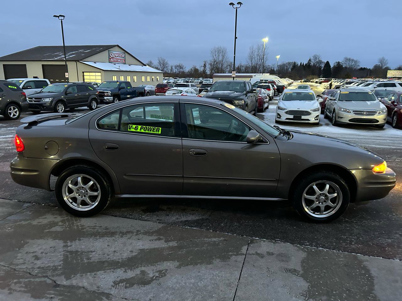 Used 2001 Oldsmobile Alero GLS image 4