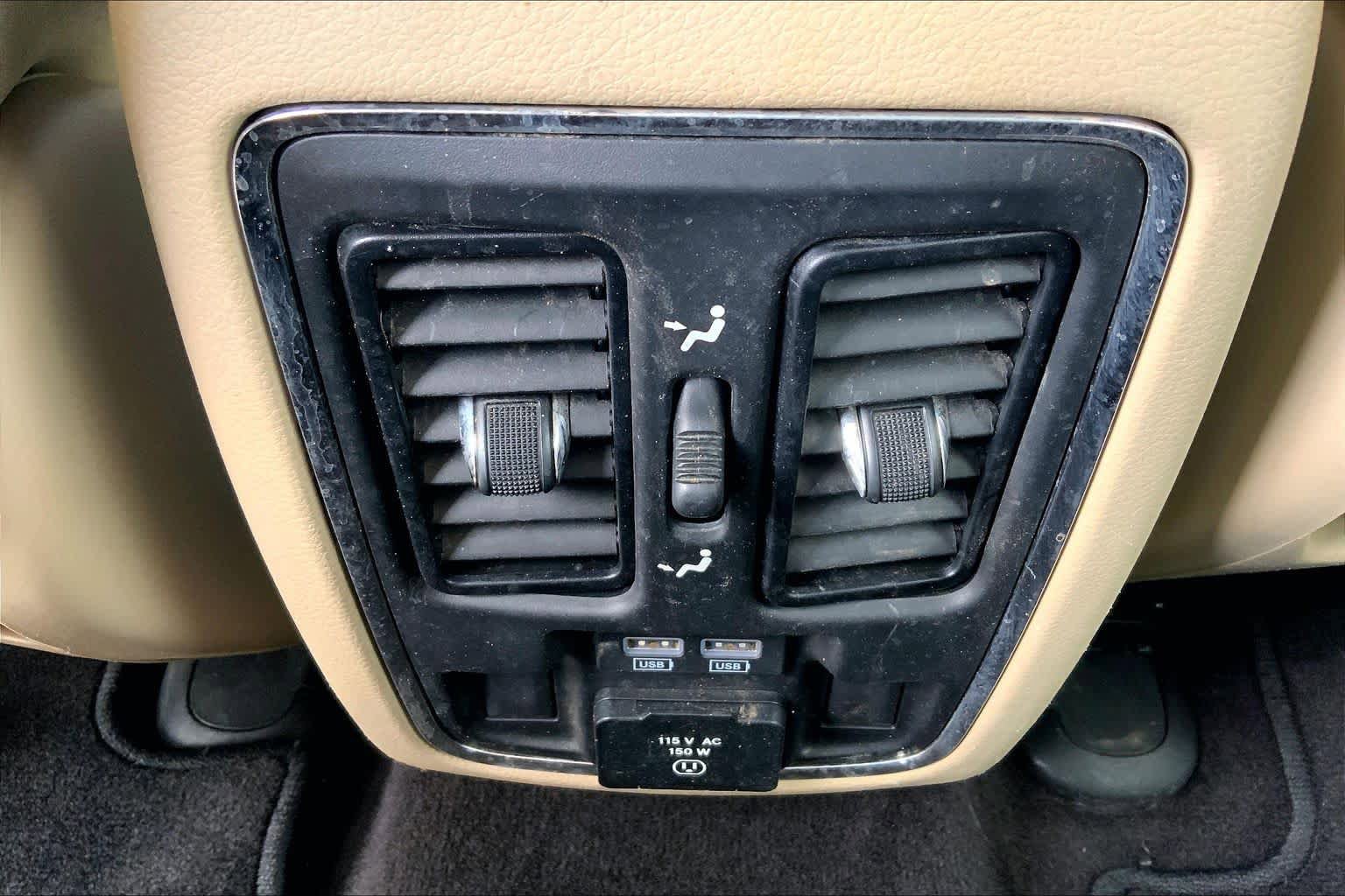 Used 2019 Jeep Grand Cherokee Limited w/ Trailer Tow Group IV AWD/4WD image 34