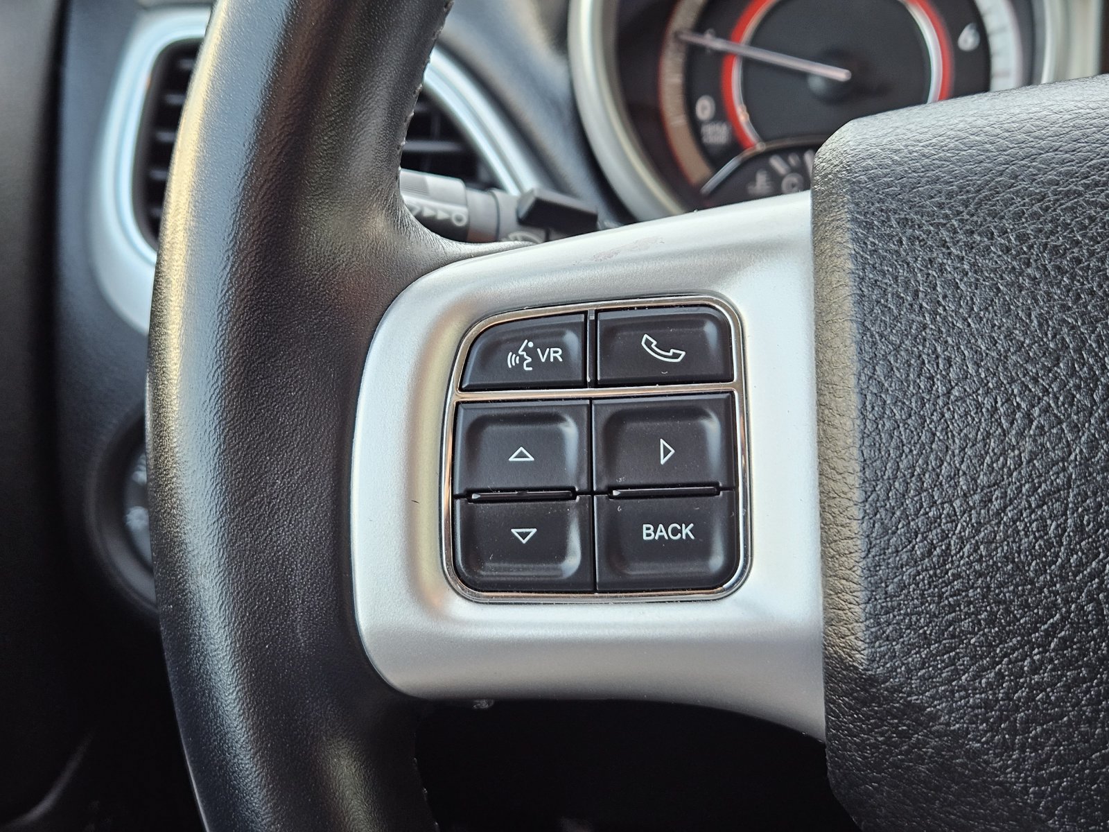 Used 2019 Dodge Journey SE w/ Connectivity Group FWD image 25