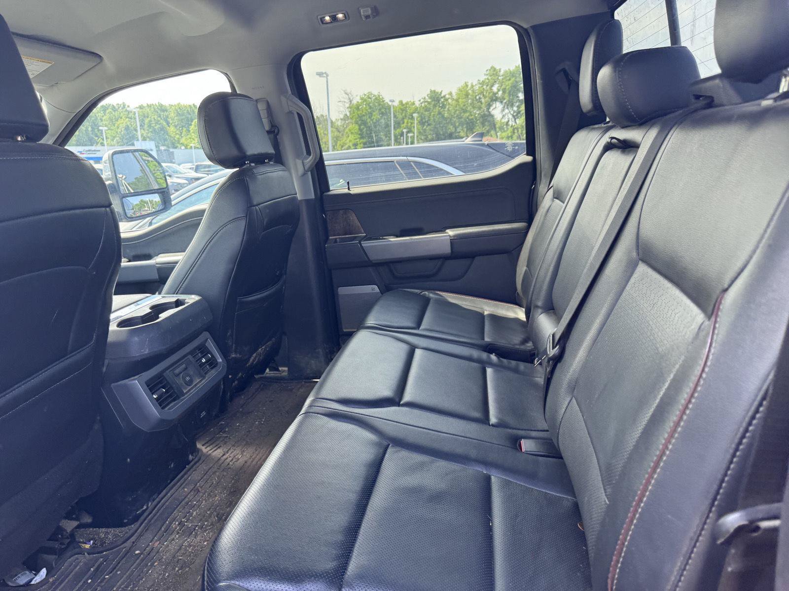 Used 2024 Ford F350 Lariat w/ Chrome Package AWD/4WD image 9