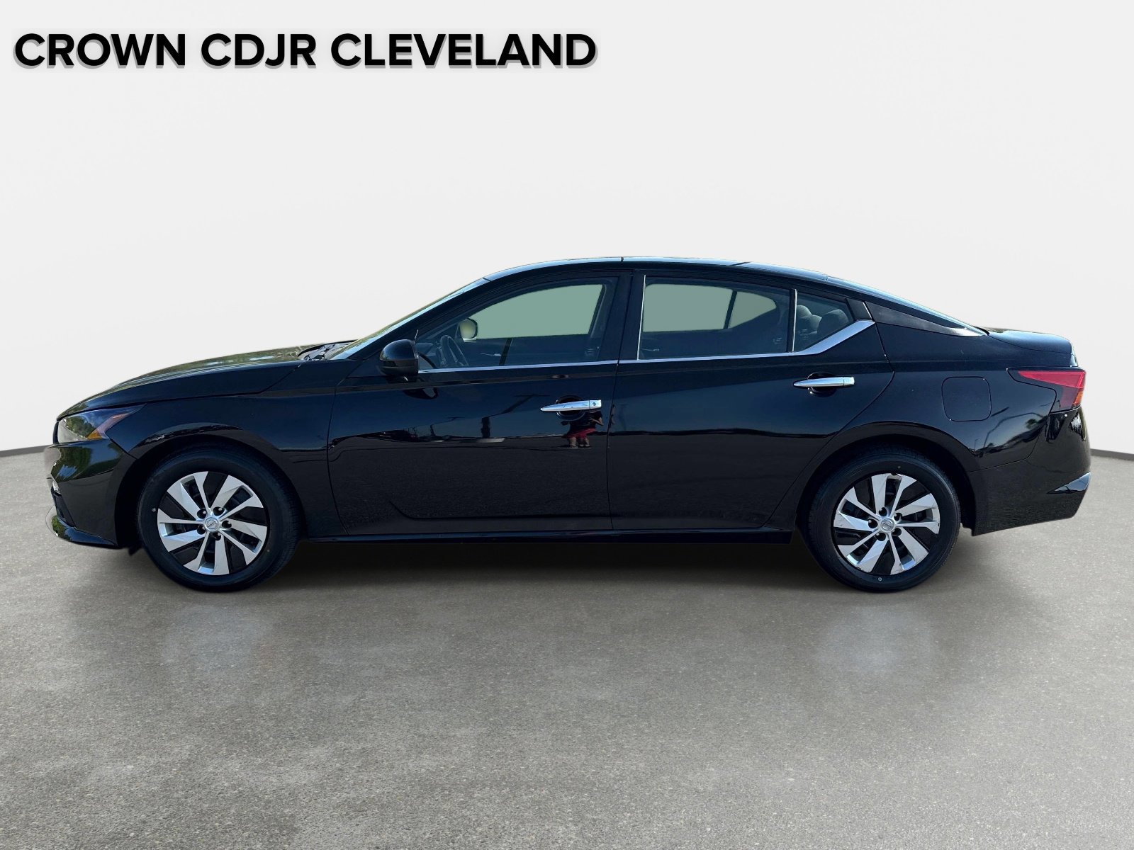 Used 2022 Nissan Altima 2.5 S FWD image 8