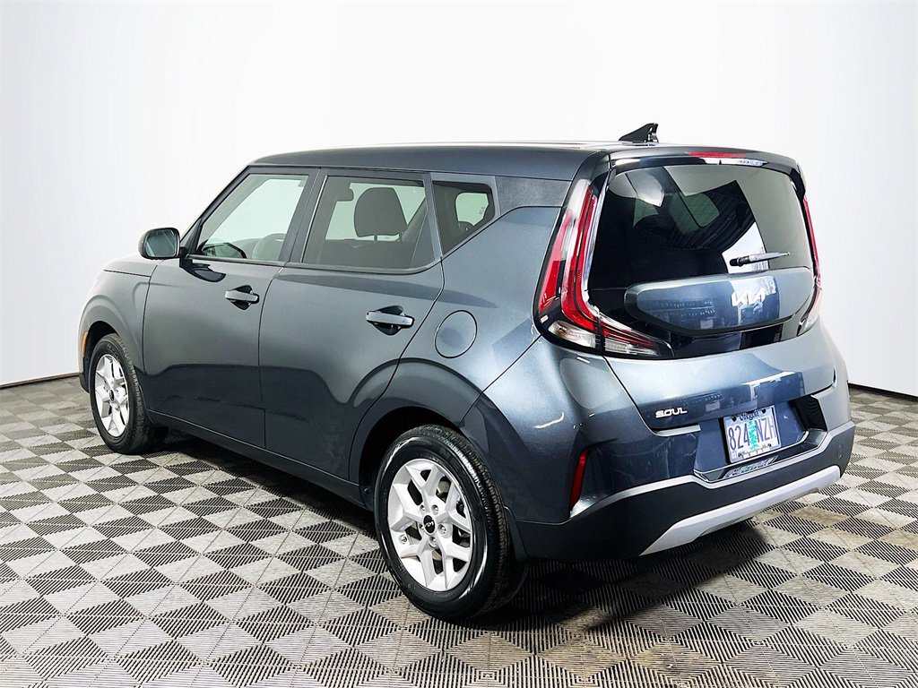 Used 2023 Kia Soul LX w/ LX Technology Package image 6