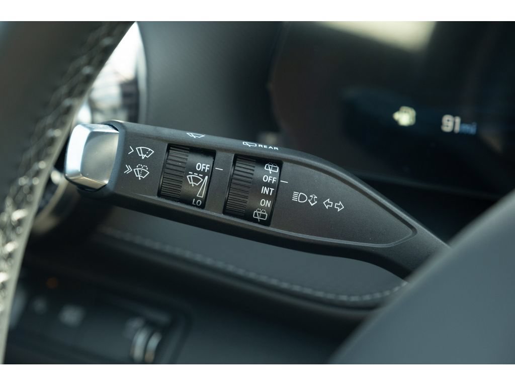 Used 2026 Chevrolet Equinox LT w/ Convenience Package II FWD image 22