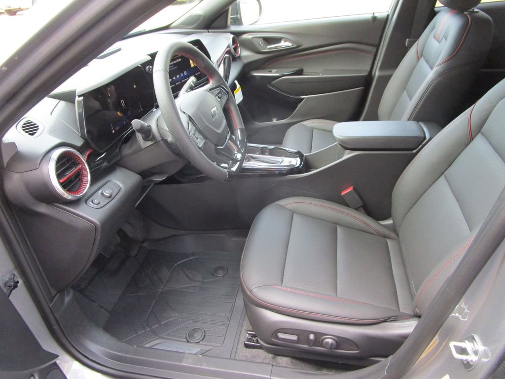 New 2026 Chevrolet Trax RS image 15