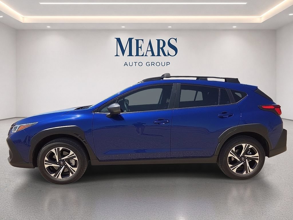 Used 2024 Subaru Crosstrek 2.0i Premium AWD/4WD image 2