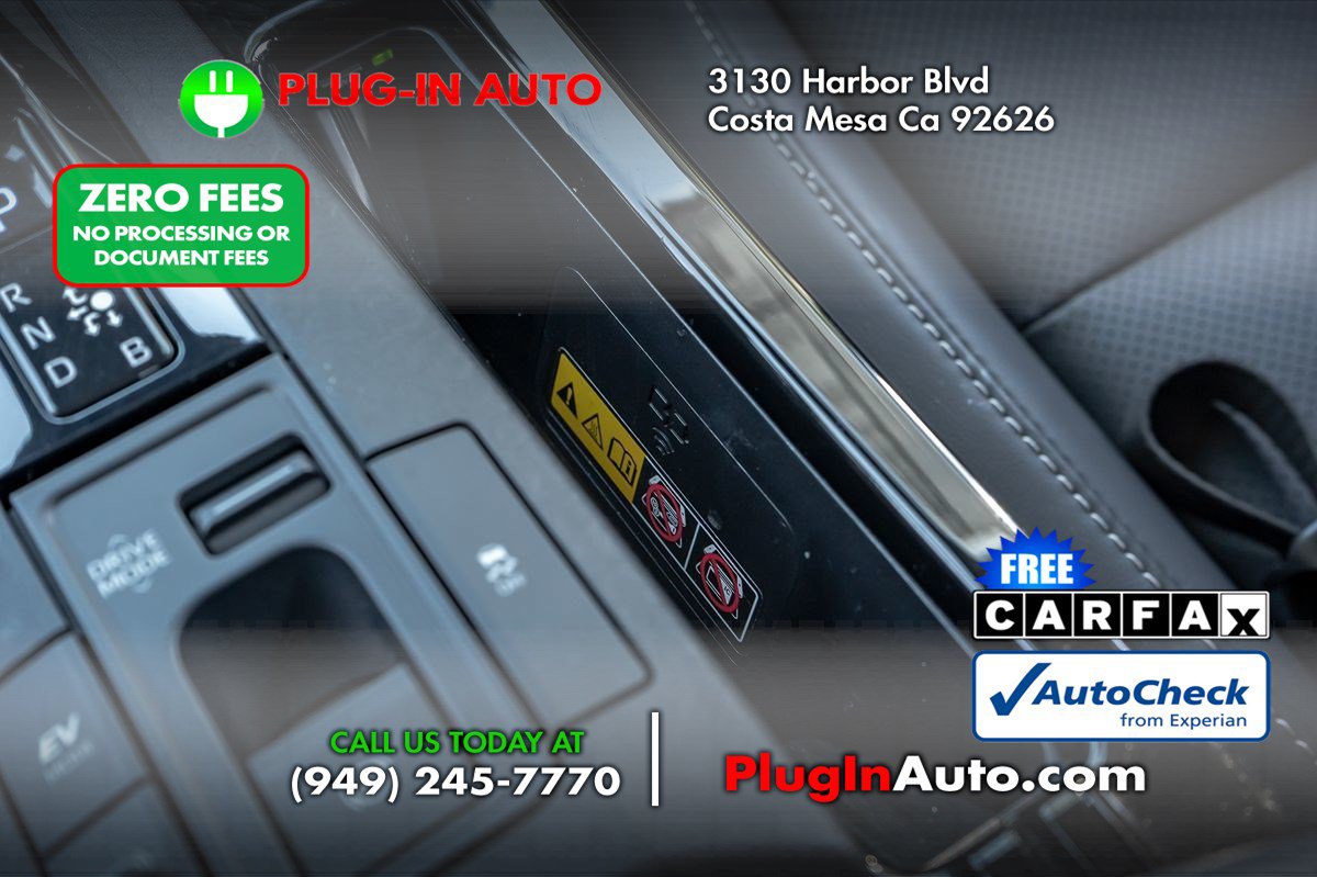 Used 2023 Toyota Prius XLE AWD/4WD image 21
