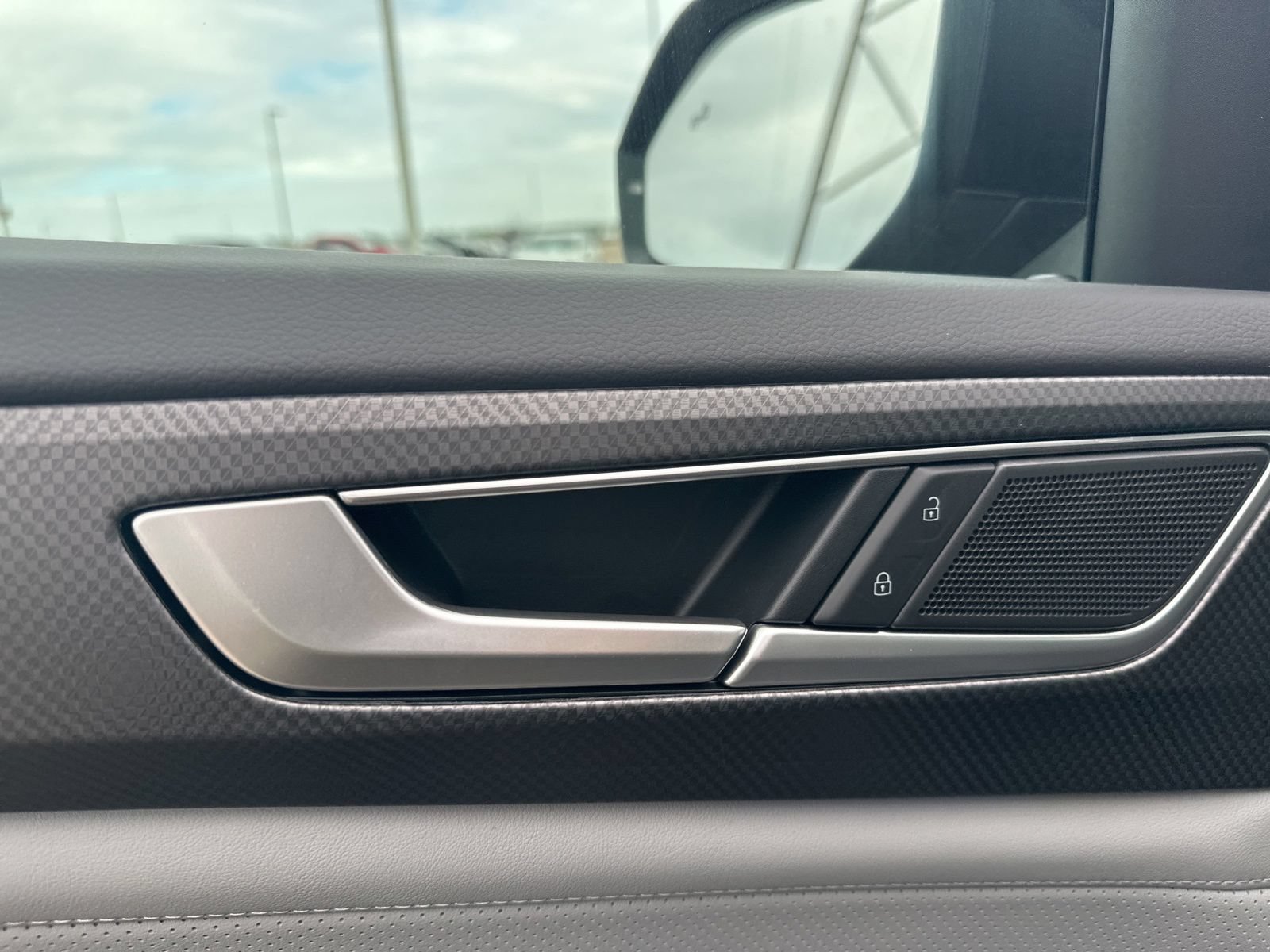 New 2026 Volkswagen Atlas Peak Edition AWD/4WD image 17