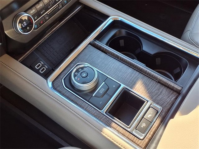 Certified 2019 Ford Expedition Limited w/ Equipment Group 302A image 8