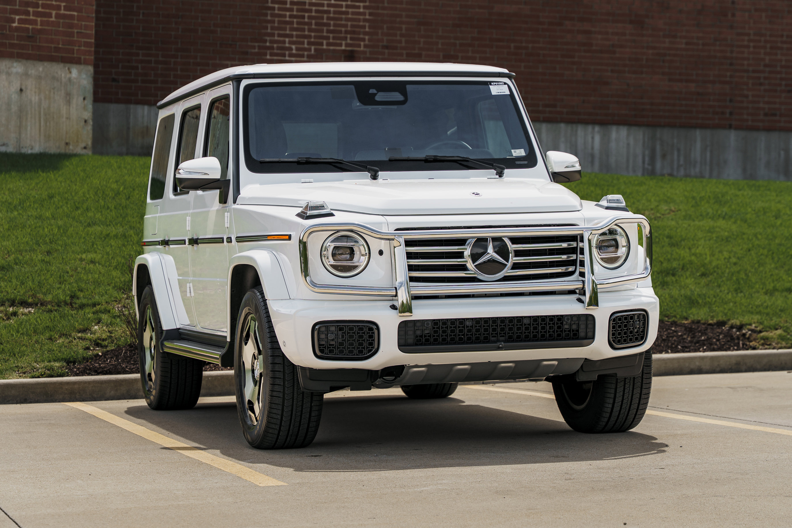 Used 2025 Mercedes-Benz G 550 image 1