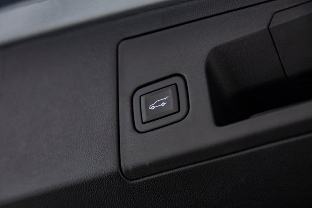 Used 2023 Cadillac XT5 Sportv image 8