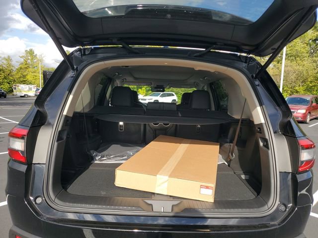 New 2025 Honda Pilot Touring image 41