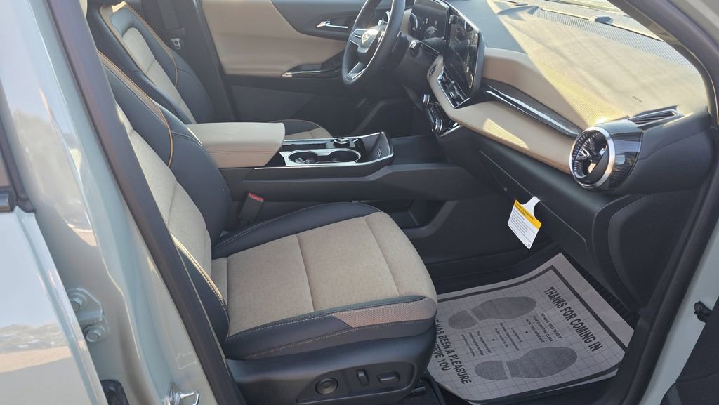 New 2026 Chevrolet Equinox ACTIV w/ Convenience Package III image 6