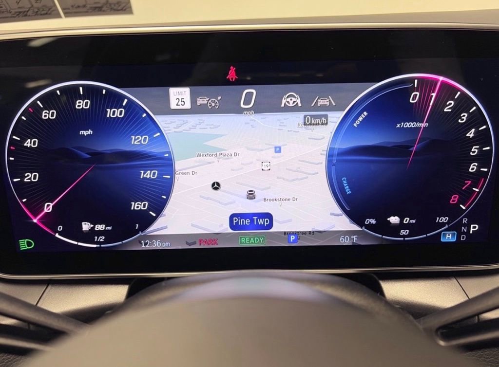 Used 2026 Mercedes-Benz GLC 350e 4MATIC image 16