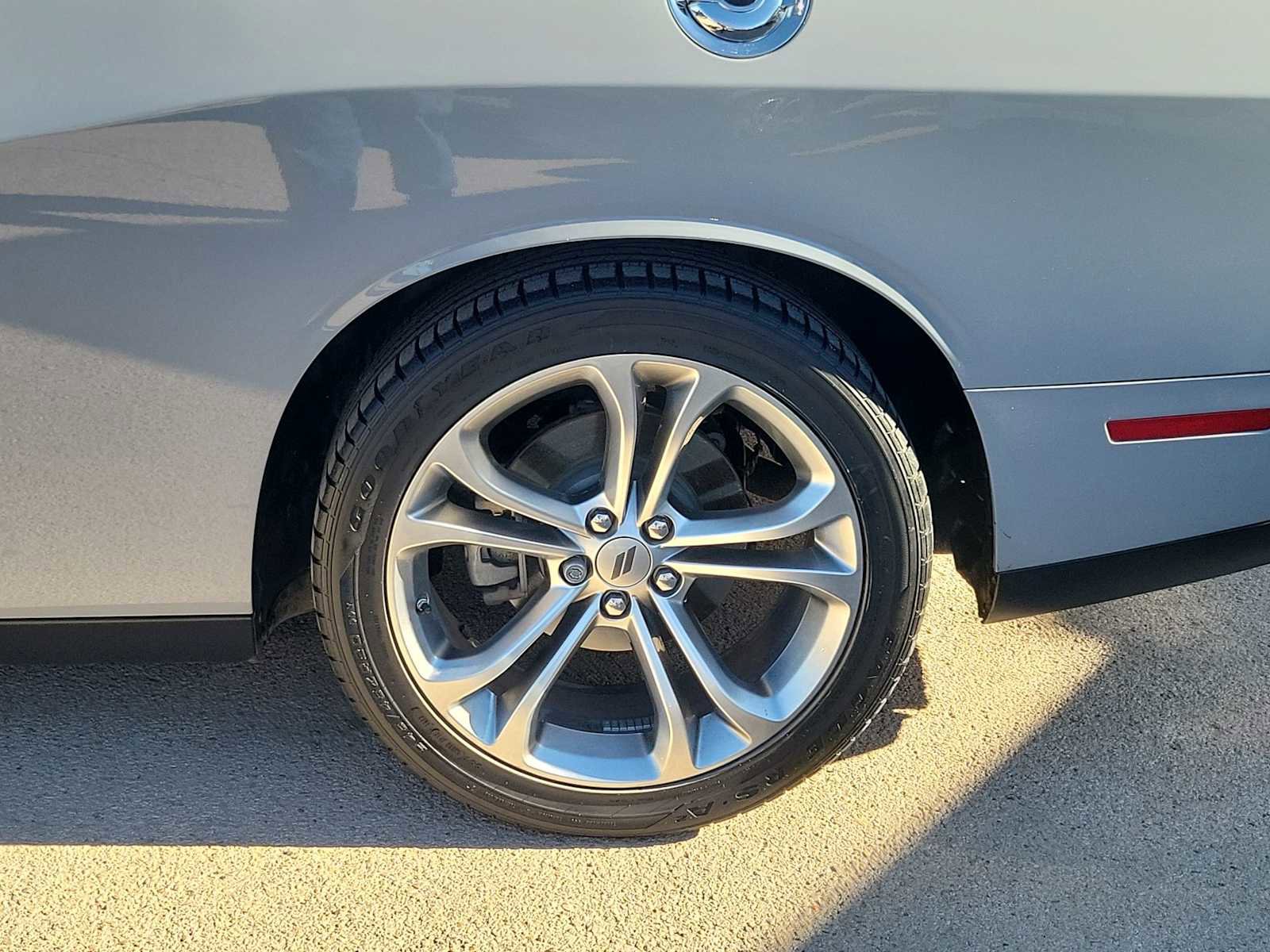 Used 2022 Dodge Challenger GT w/ Plus Package image 8