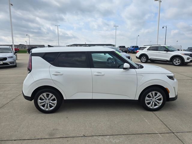 Used 2024 Kia Soul LX FWD image 15