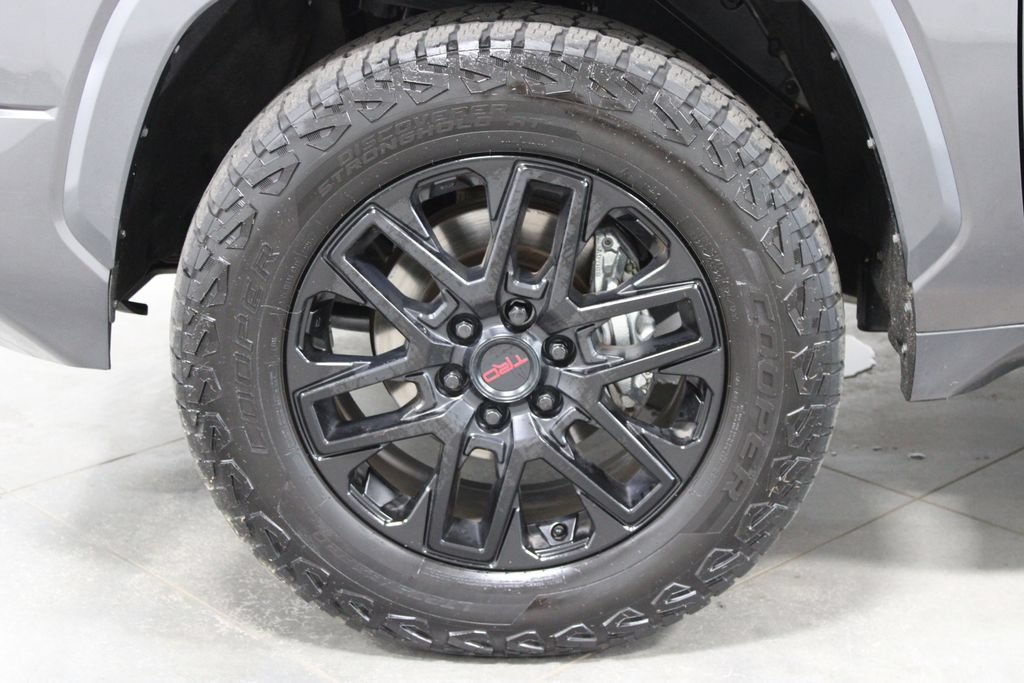 Used 2022 Toyota Tundra SR5 w/ TRD Sport Package AWD/4WD image 19