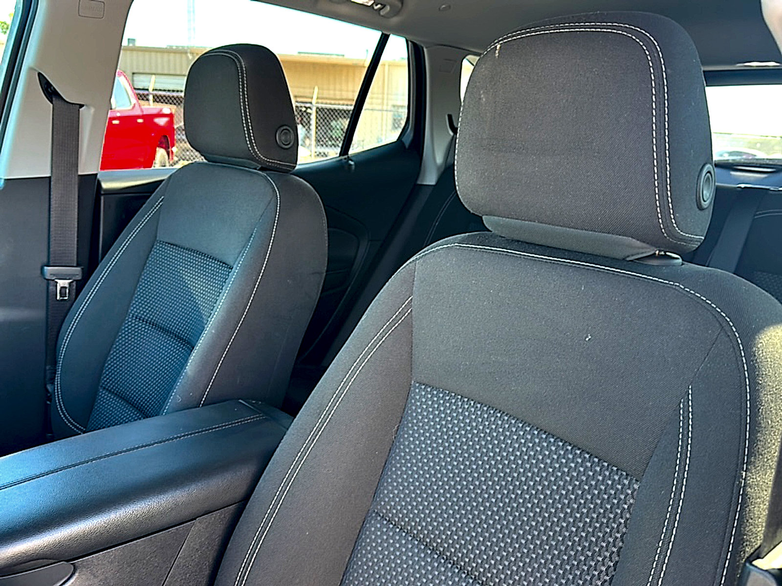 Used 2024 GMC Terrain SLE FWD image 14