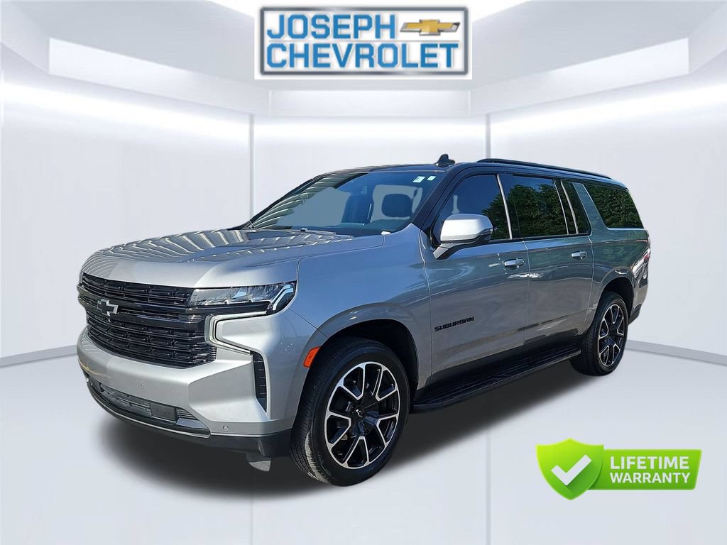 Used 2024 Chevrolet Suburban RST w/ Luxury Package AWD/4WD image 2