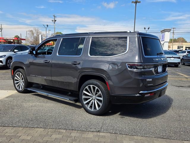 Used 2023 Jeep Grand Wagoneer 4WD w/ Flexible Seating Group image 9