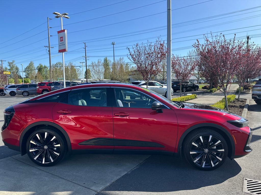 Certified 2026 Toyota Crown Platinum AWD/4WD image 6