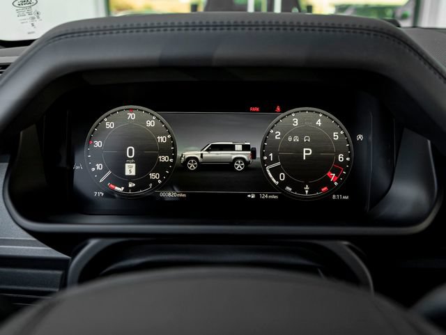 Certified 2026 Land Rover Defender 110 X AWD/4WD image 18