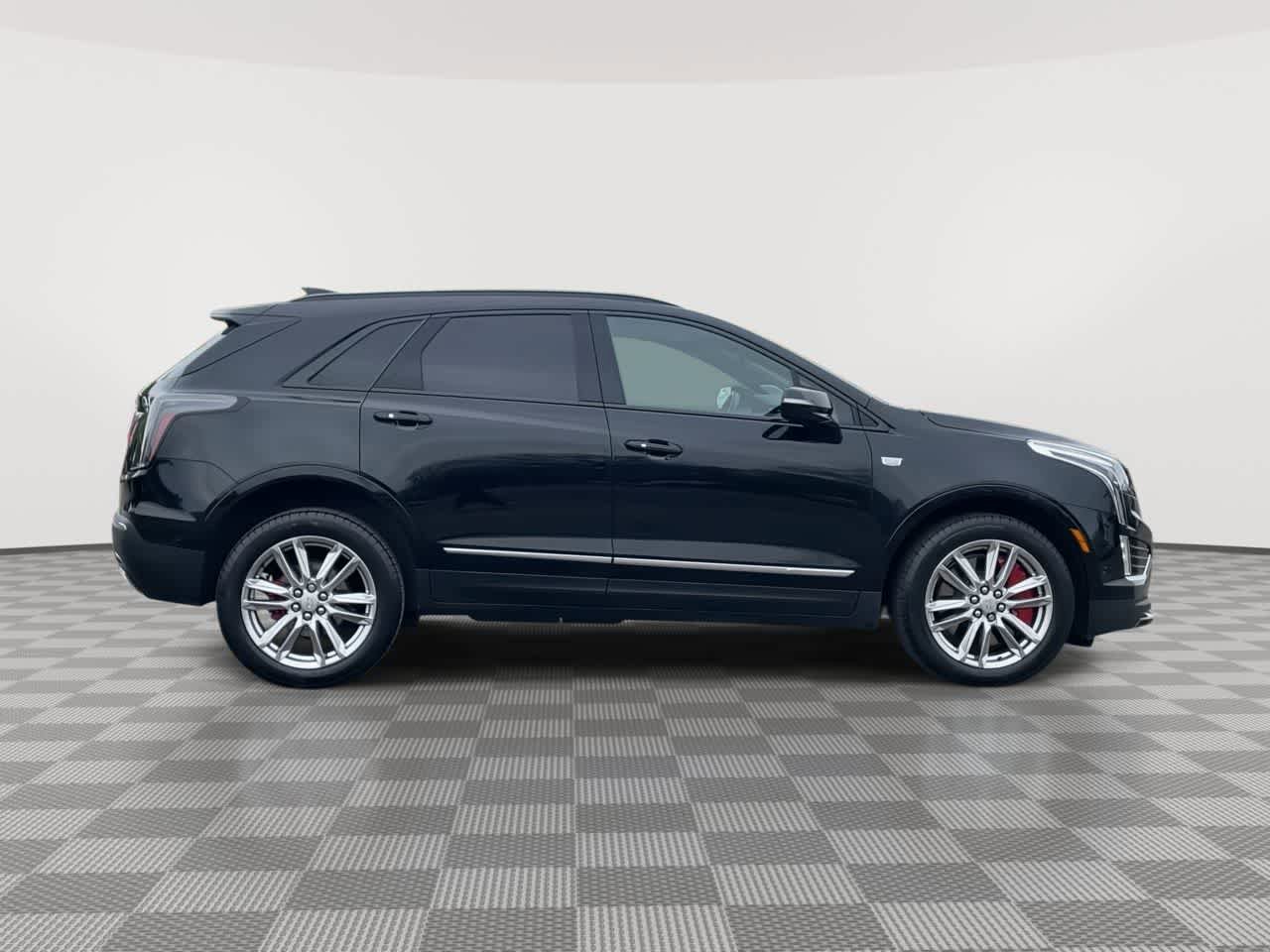 Used 2024 Cadillac XT5 Sportv w/ Technology Package AWD/4WD image 9