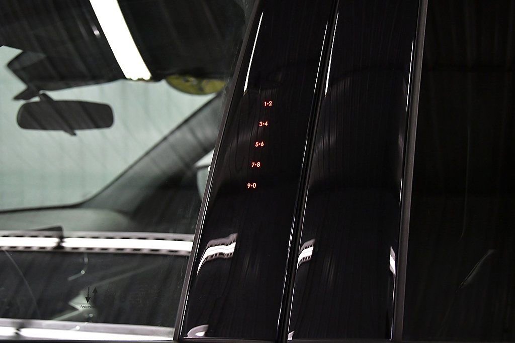 Used 2023 Ford Explorer XLT w/ Equipment Group 202A image 15