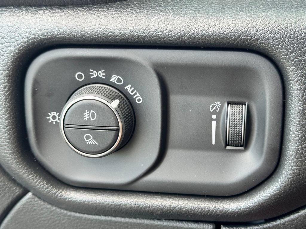 New 2026 RAM 2500 Tradesman AWD/4WD image 26