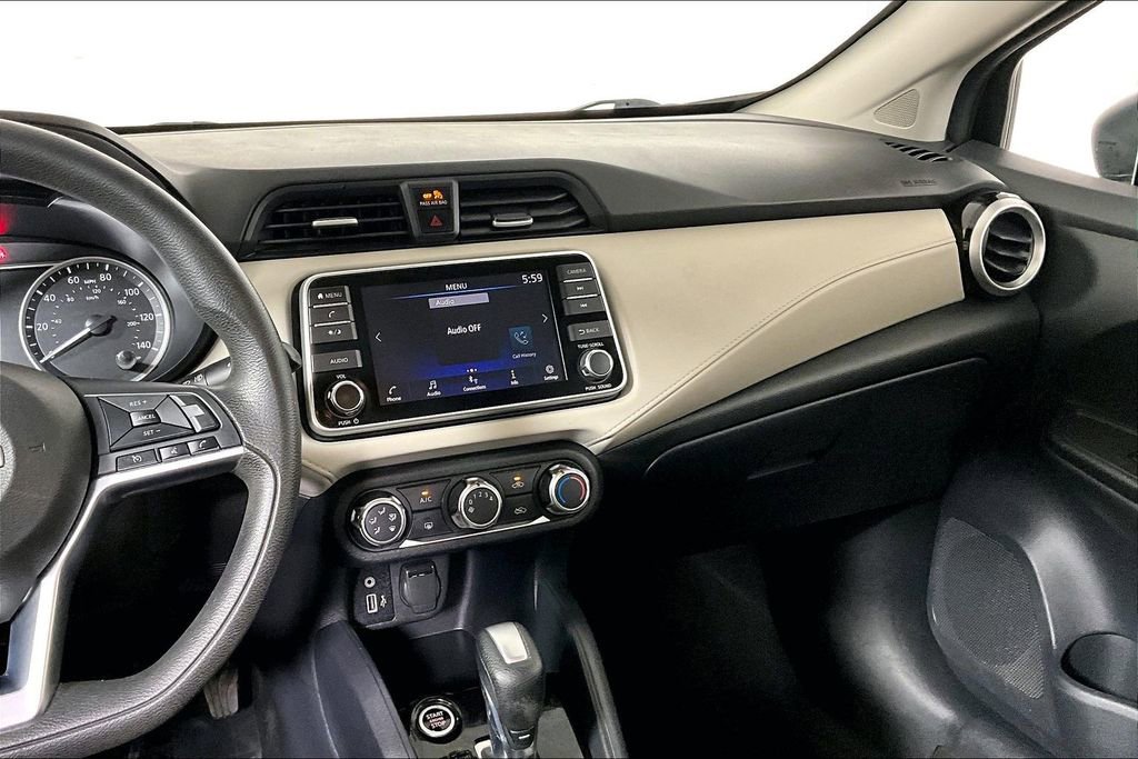 Used 2021 Nissan Versa SV image 6