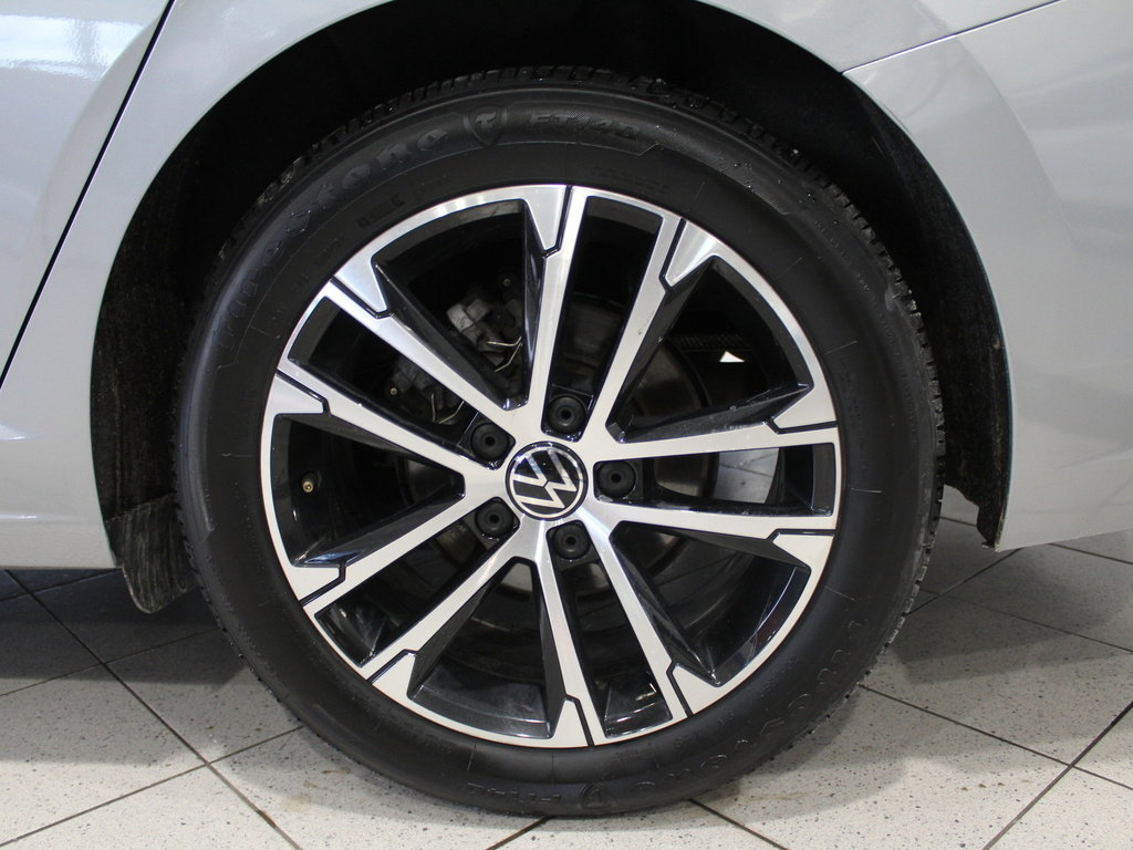 Used 2023 Volkswagen Jetta Sport image 12