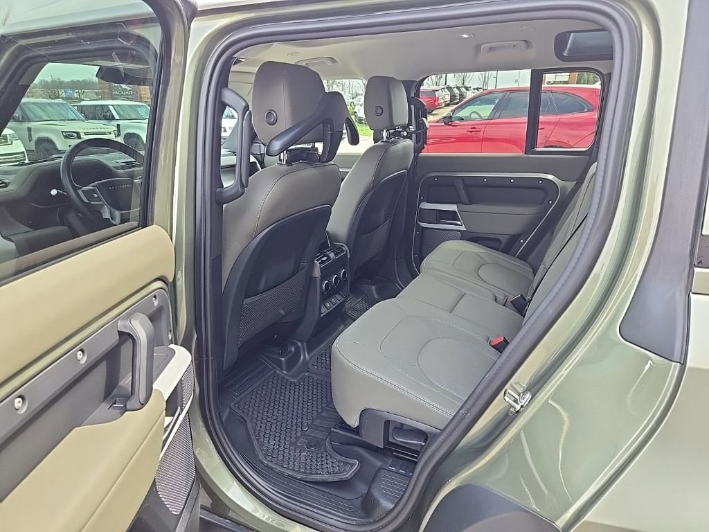 Certified 2024 Land Rover Defender 110 S image 17