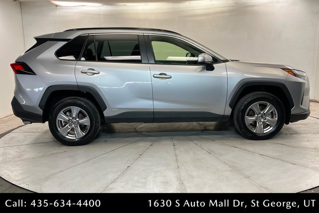 Used 2025 Toyota RAV4 LE AWD/4WD image 6