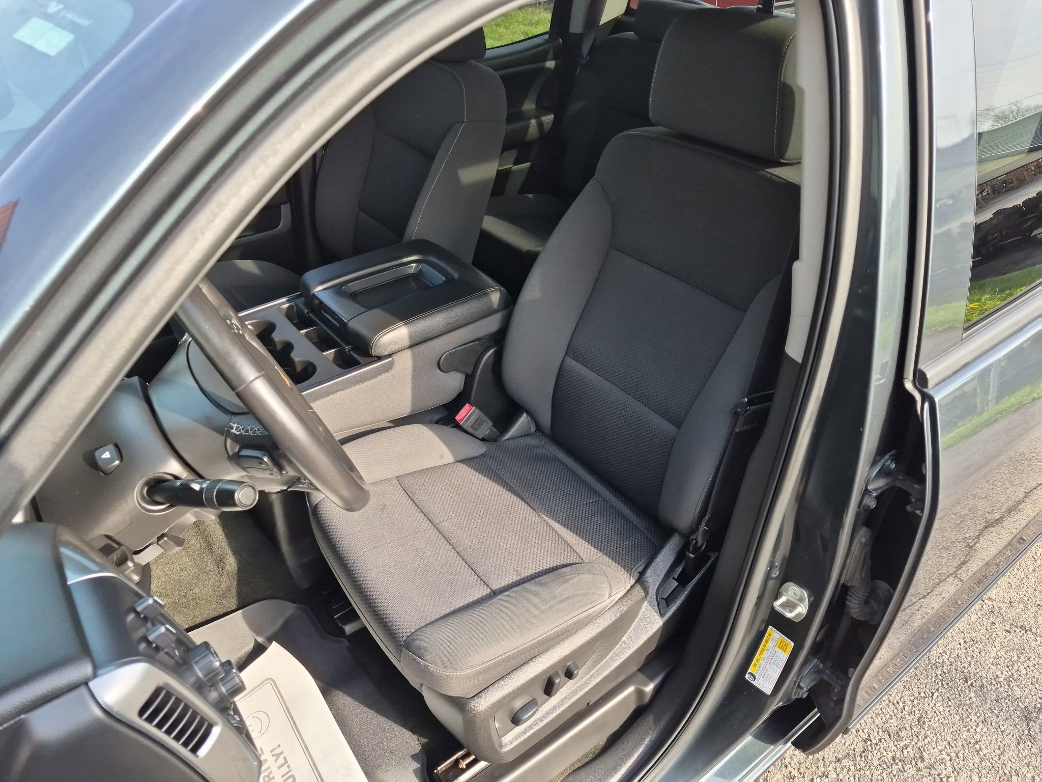 Used 2017 Chevrolet Silverado 1500 LT w/ Max Trailering Package image 9