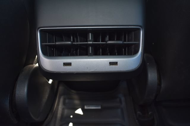 Used 2020 Tesla Model 3 Standard Range RWD image 29