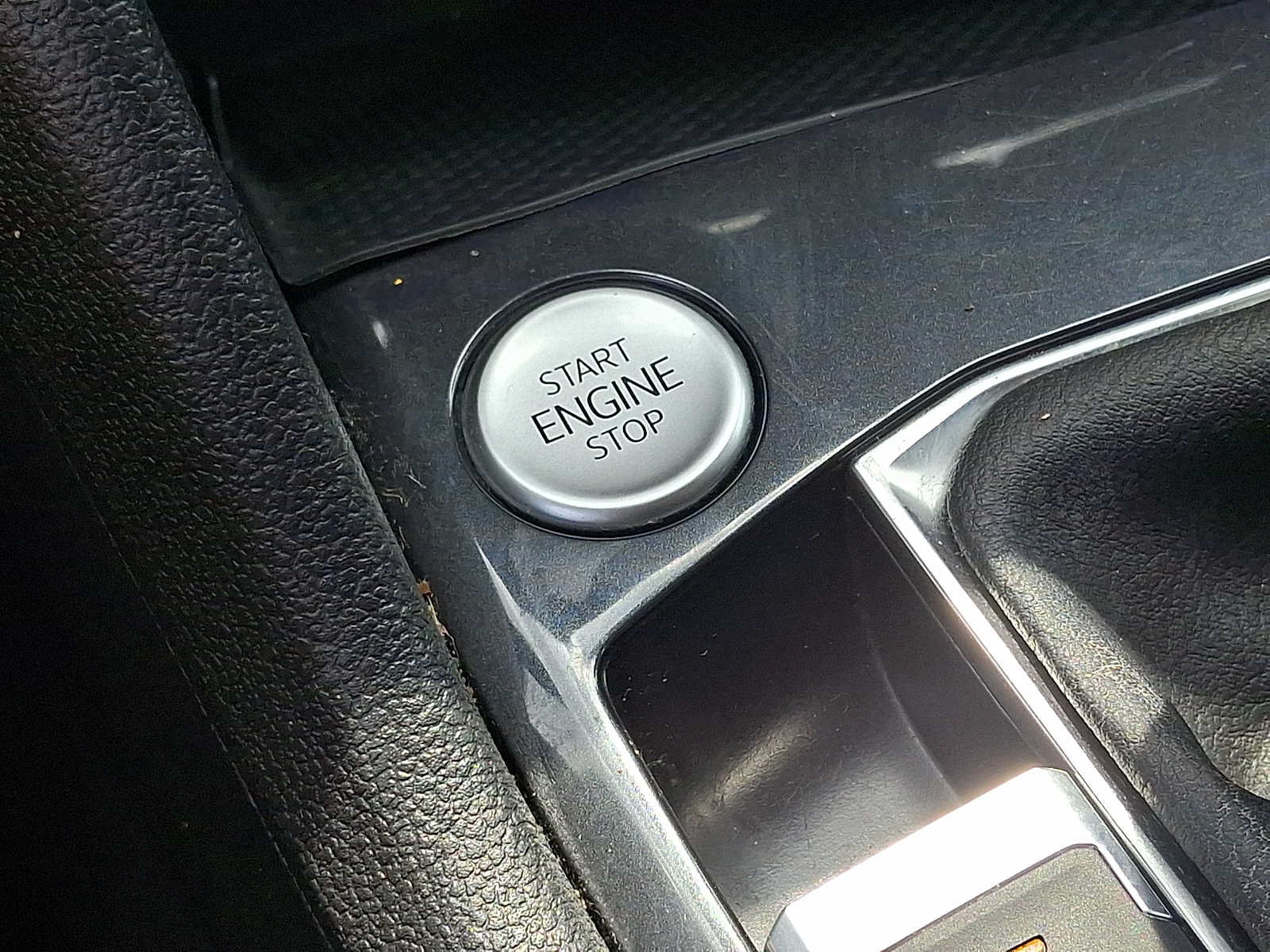 Used 2024 Volkswagen Tiguan S AWD/4WD image 22