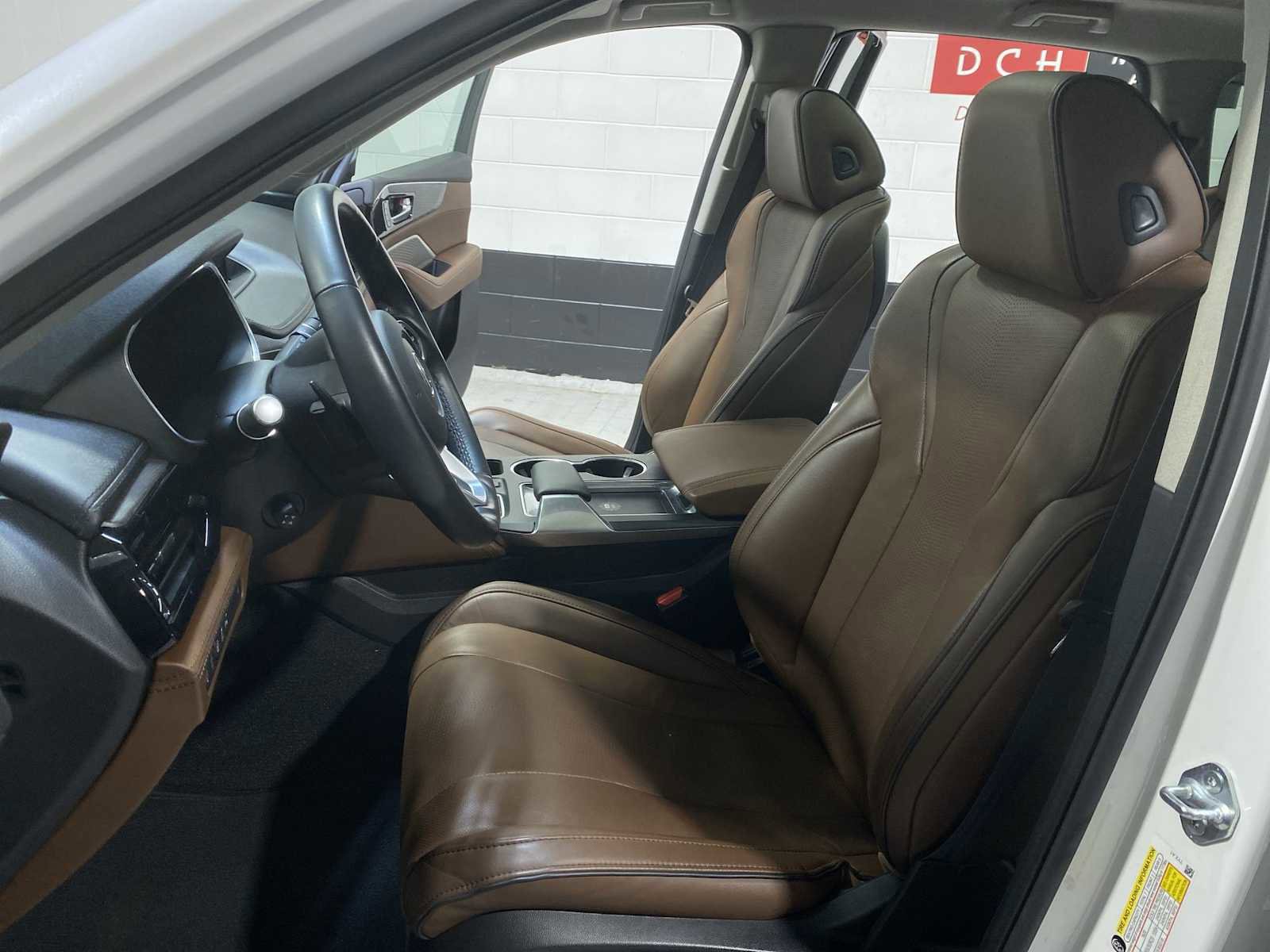 Used 2023 Acura MDX SH-AWD w/ Advance Package image 11