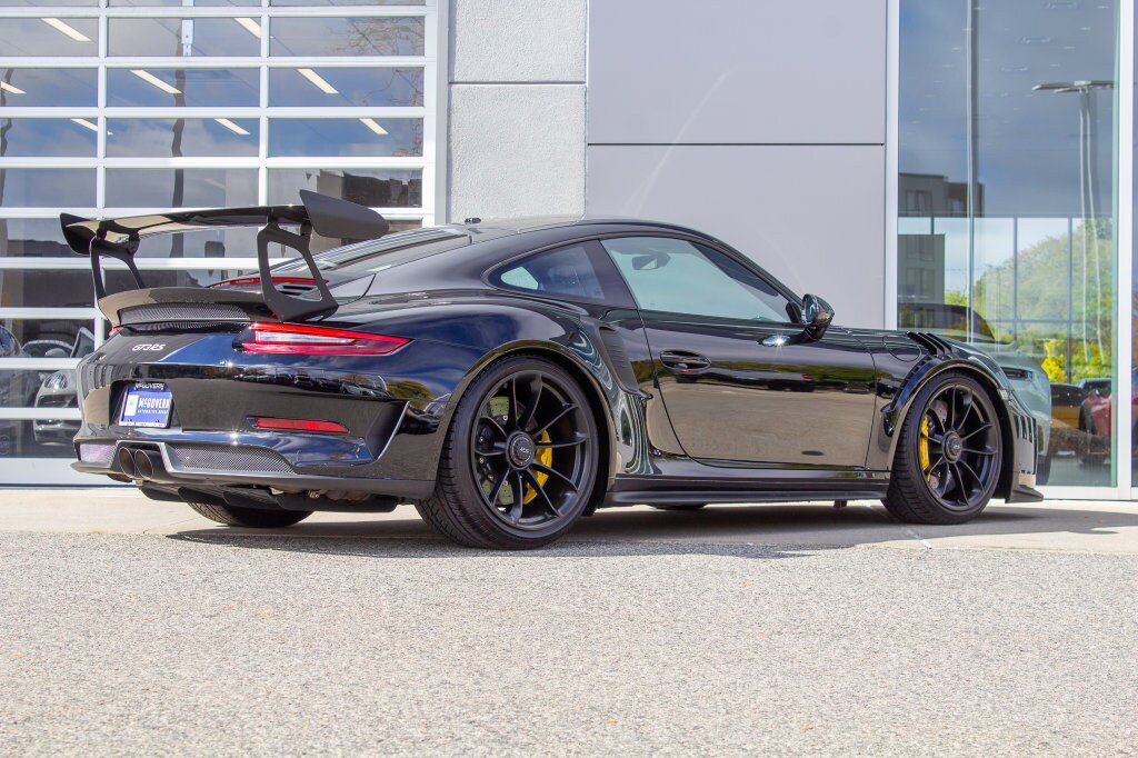 Used 2019 Porsche 911 GT3 RS w/ Weissach Package RWD image 10