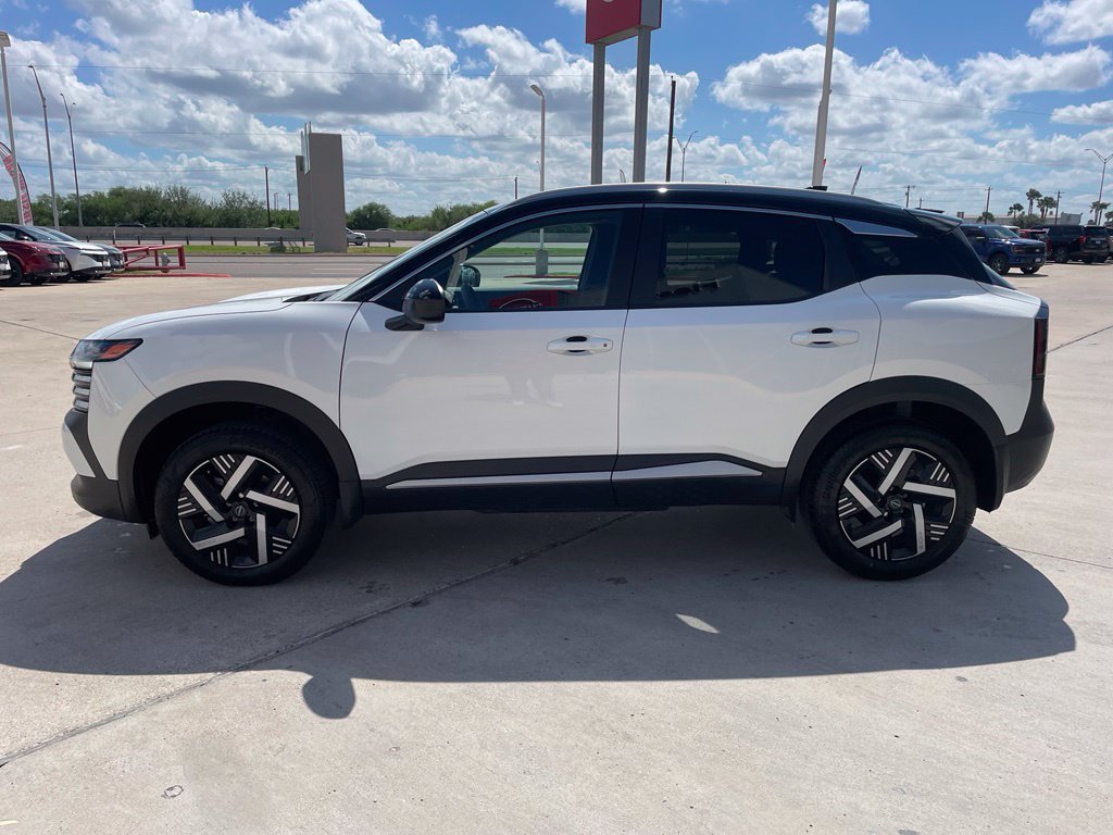 Certified 2026 Nissan Kicks SV AWD/4WD image 4