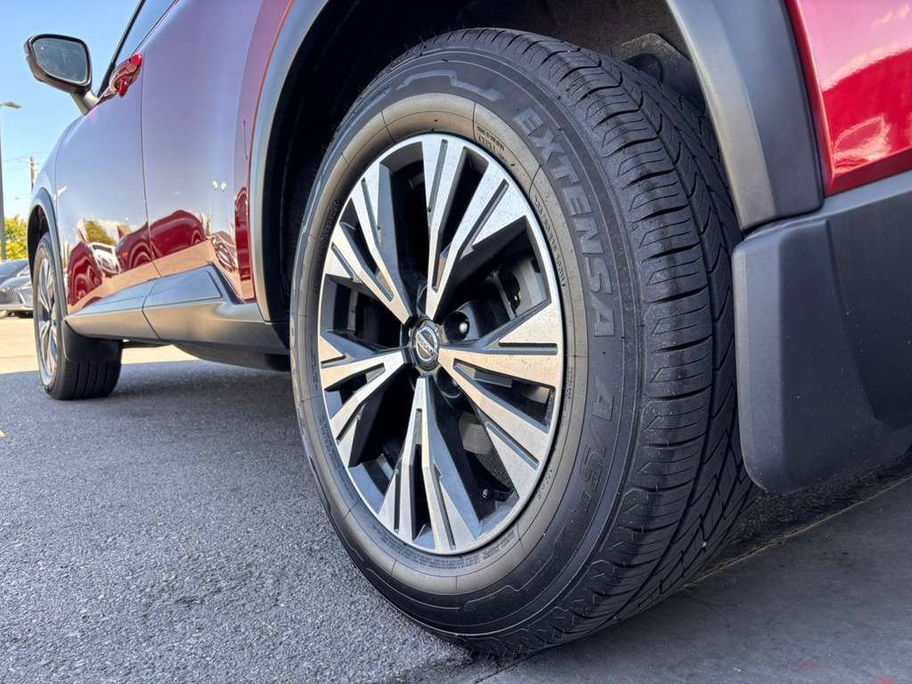 Used 2021 Nissan Rogue SV w/ Premium Package image 31