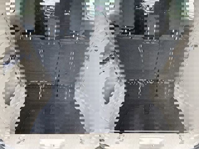 Used 2023 Chrysler Voyager LX image 17