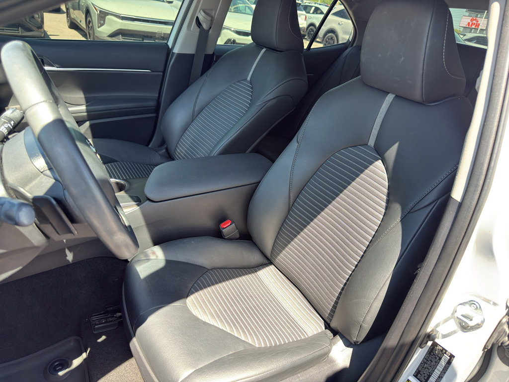 Used 2024 Toyota Camry SE FWD image 26