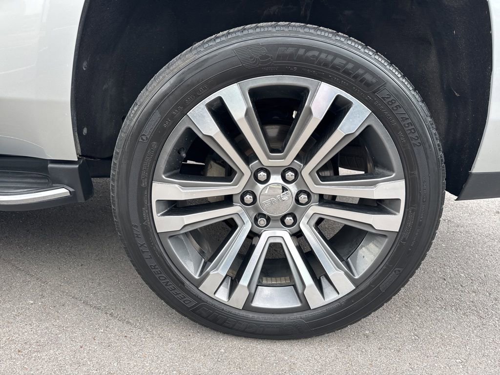 Used 2017 GMC Yukon Denali w/ Open Road Package image 33