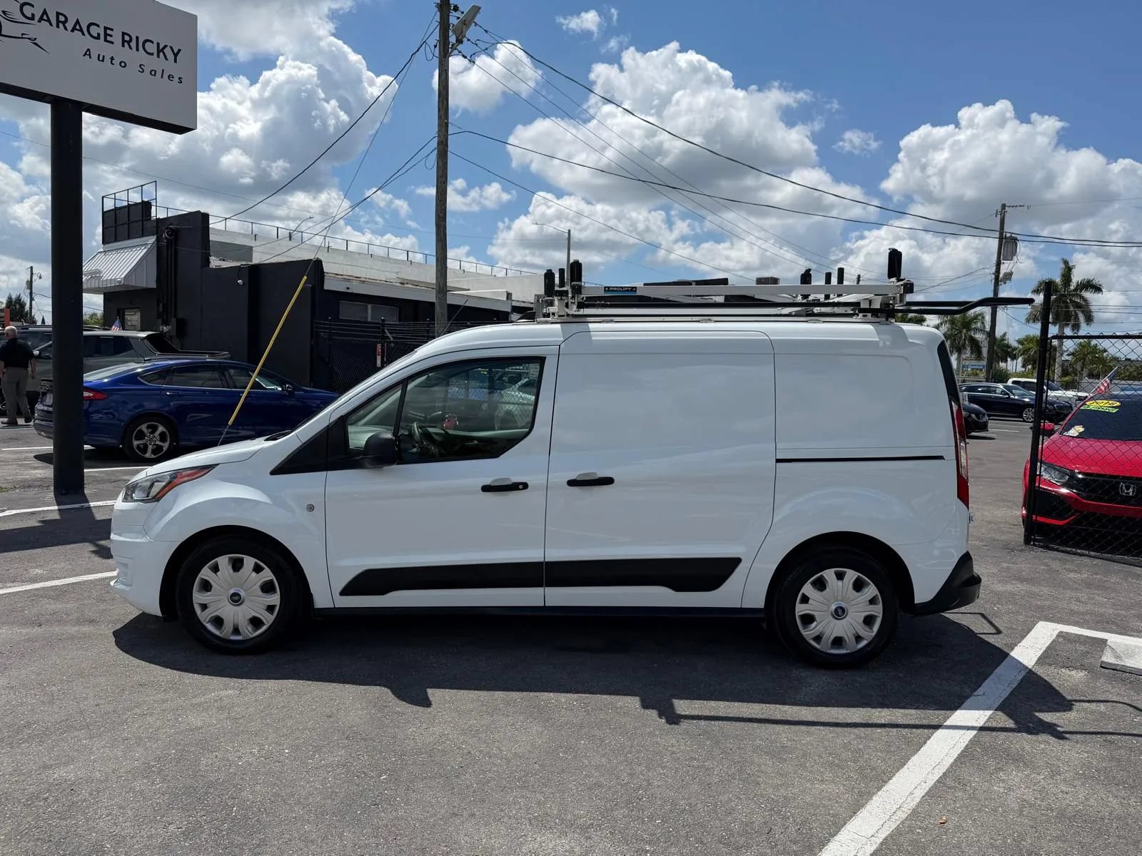 Used 2023 Ford Transit Connect XLT FWD image 8