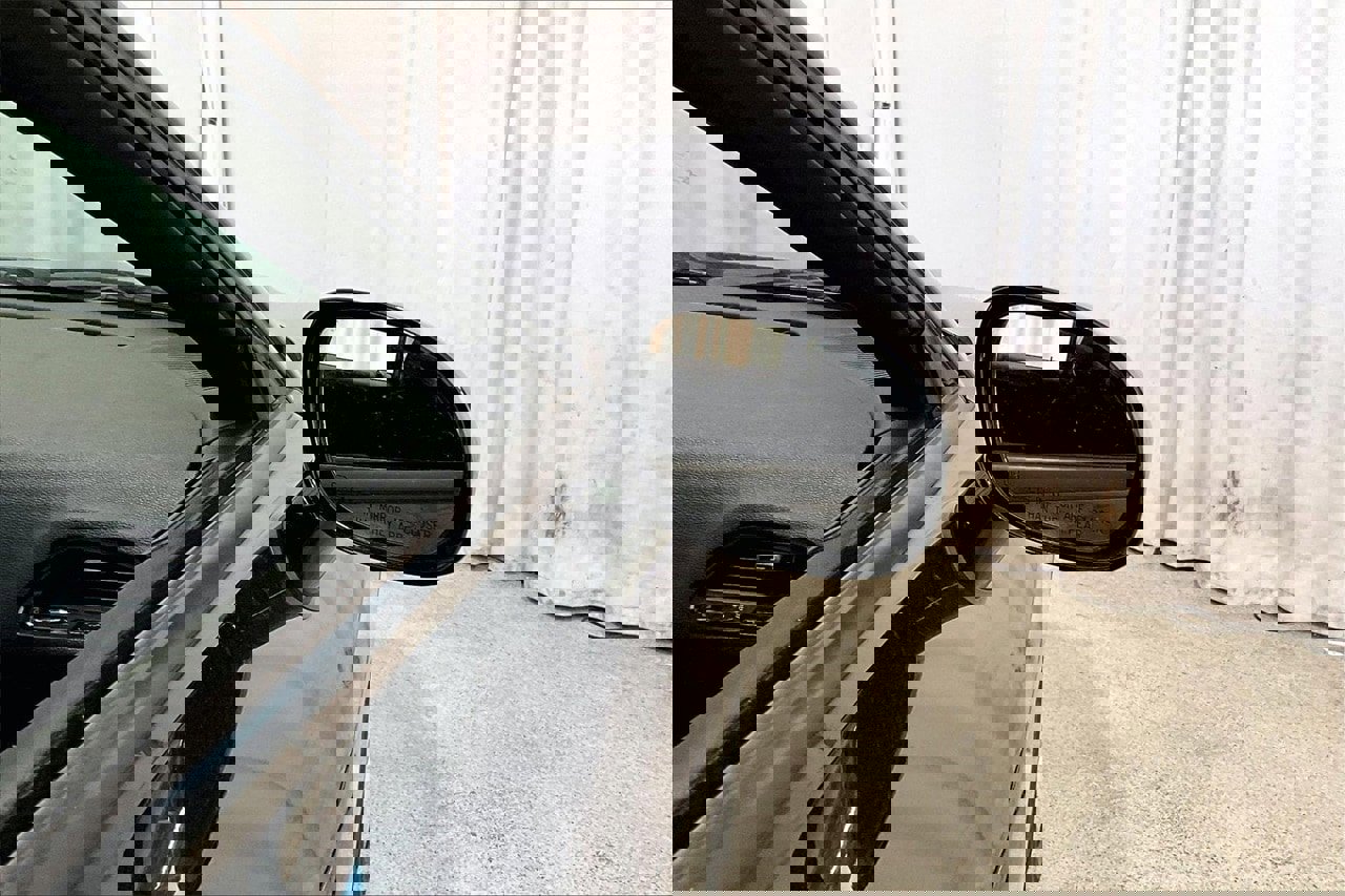 Used 2023 Dodge Challenger SXT image 11