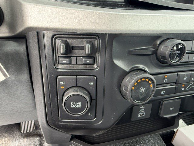 New 2026 Ford F350 XL AWD/4WD image 19