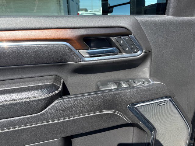 Used 2024 GMC Sierra 2500 Denali w/ Denali Reserve Package image 5