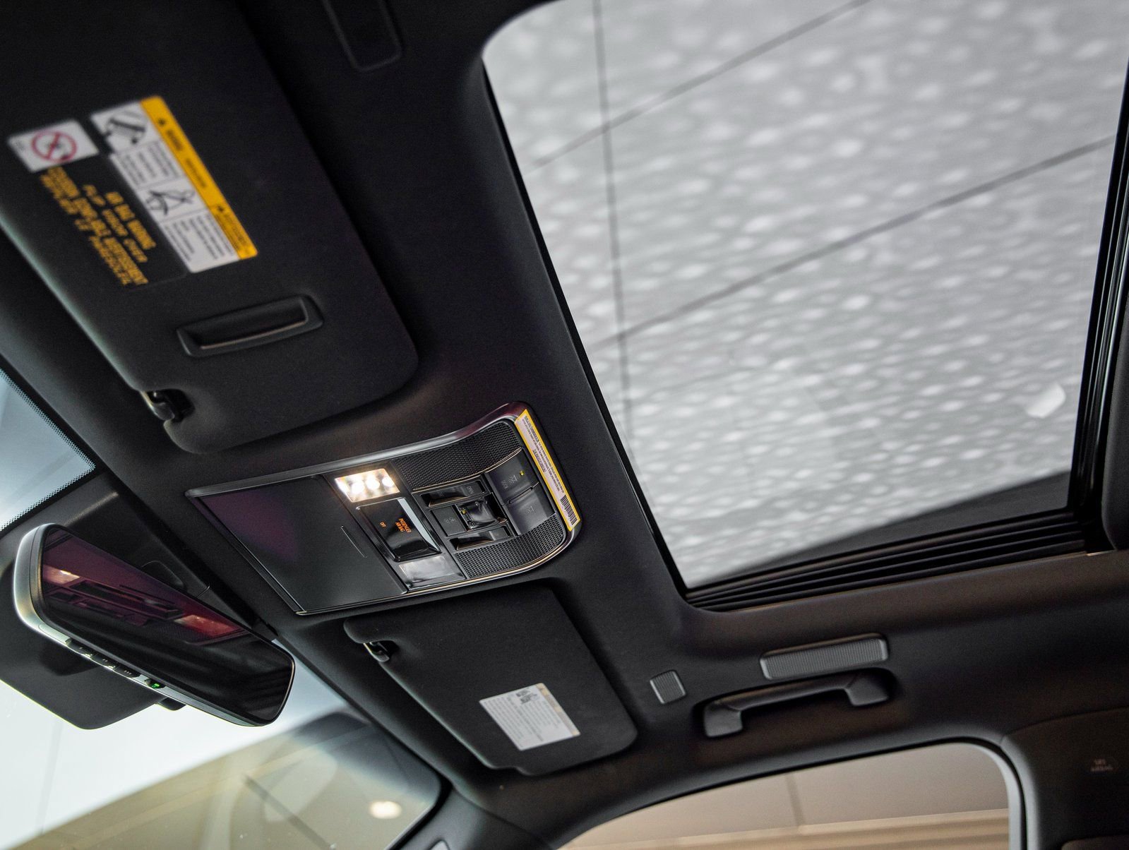Used 2022 Lexus LX 600 F Sport w/ Accessory Package (Z1) image 23